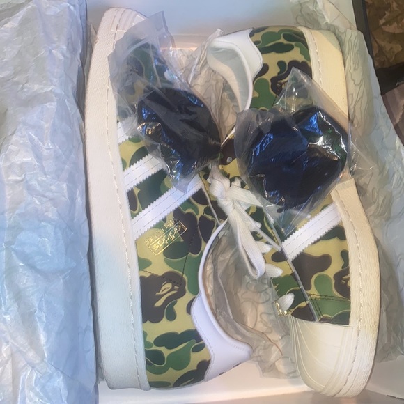 Bape superstars ‘80 bran new. Need gone. Throw prc - Picture 7 of 8